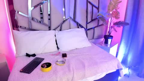 angeli_cute online show from 10, 9, 2025