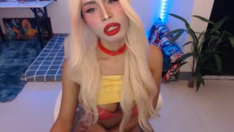 DIVINE ANGEL online show from 9, 5, 2026