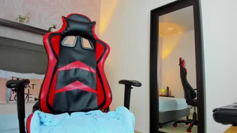 A N G E L I C A online show from 28, 1, 2025