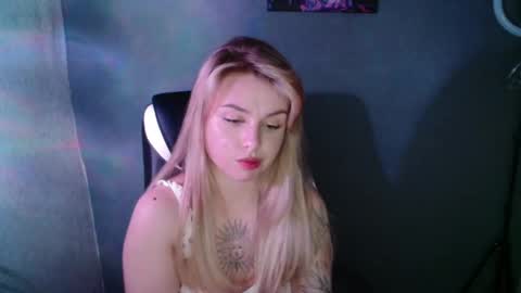 angelicablanch online show from 23, 9, 2025