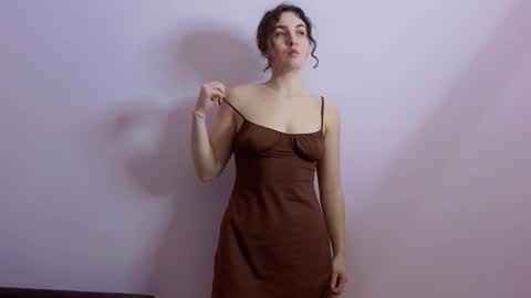 Snapshot of angelichatheway chatting on 12, 3, 2026 Roxi online show from 12, 3, 2026