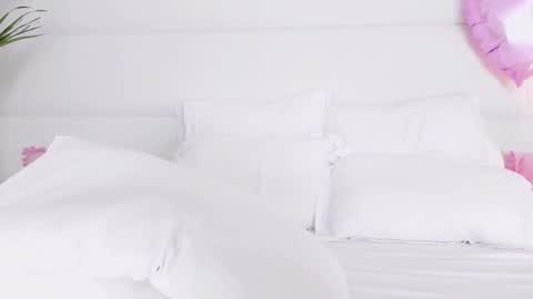 Angelic online show from 28, 2, 2026