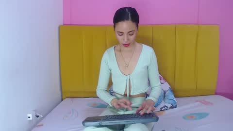 Snapshot of angelinabrookcm101 chatting on 8, 12, 2024 Angelina Brook online show from 8, 12, 2024