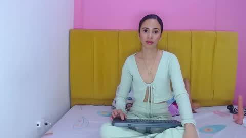 Snapshot of angelinabrookcm101 chatting on 9, 12, 2024 Angelina Brook online show from 9, 12, 2024