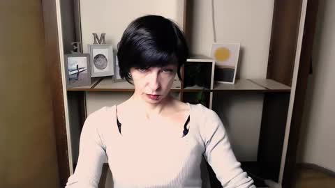 Angelina online show from 17, 12, 2025