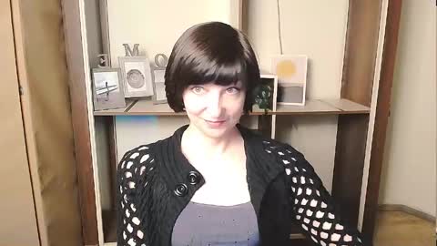 Snapshot of angelinalov_ chatting on 2, 5, 2026 Angelina online show from 2, 5, 2026