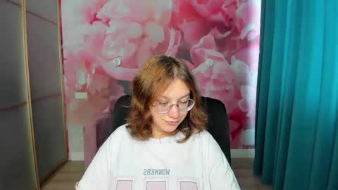 AngelinaLow online show from 20, 10, 2025