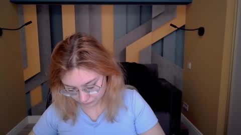 AngelinaLow online show from 5, 1, 2026