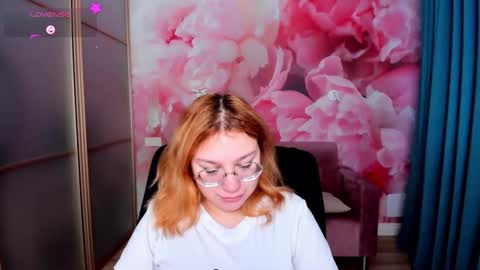 AngelinaLow online show from 11, 1, 2026