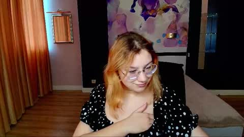 AngelinaLow online show from 3, 3, 2026