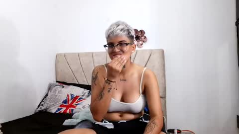 angelinandnini online show from 17, 7, 2026
