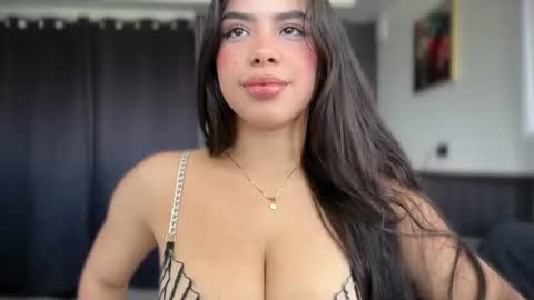 Angelina Weiss online show from 17, 7, 2026