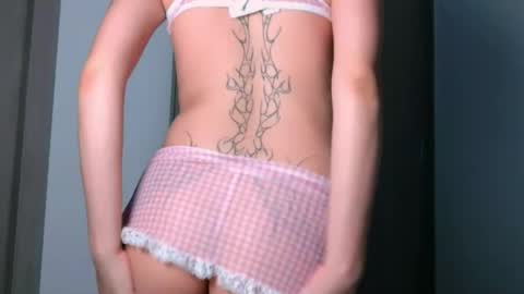 Angelinhaa  online show from 7, 10, 2025