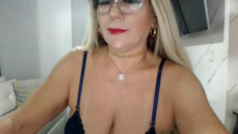 angelinna_12 online show from 5, 8, 2026
