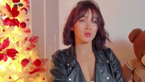 Snapshot of angelique_murphy chatting on 16, 12, 2025 Angelique Murphy online show from 16, 12, 2025