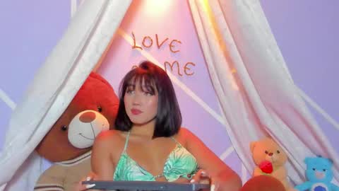 Snapshot of angelique_murphy chatting on 17, 1, 2026 Angelique Murphy online show from 17, 1, 2026