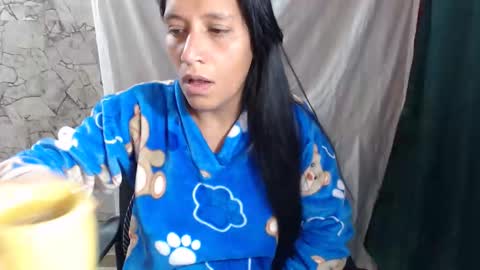 Snapshot of angelitaa_hot chatting on 15, 2, 2026 angela online show from 15, 2, 2026