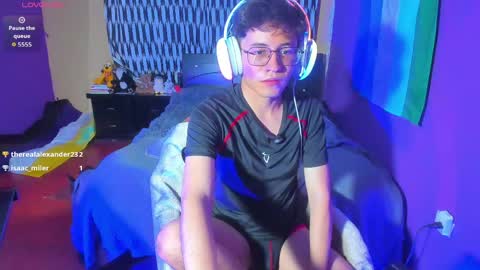 Snapshot of angelito18_twink chatting on 8, 6, 2026 Angel online show from 8, 6, 2026