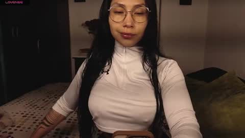  ANGELA ISABELLA  online show from 28, 4, 2026