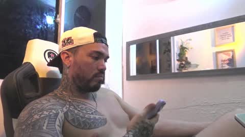 angellatino0 online show from 4, 1, 2025