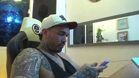 angellatino0 online show from 24, 1, 2025