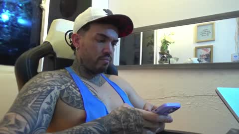 angellatino0 online show from 25, 1, 2025