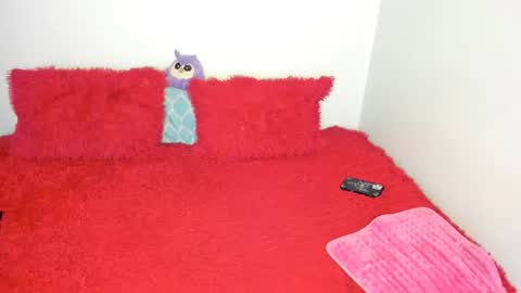 Snapshot of angellaveyparsons chatting on 4, 3, 2026 Angel Lavey-Parsons online show from 4, 3, 2026