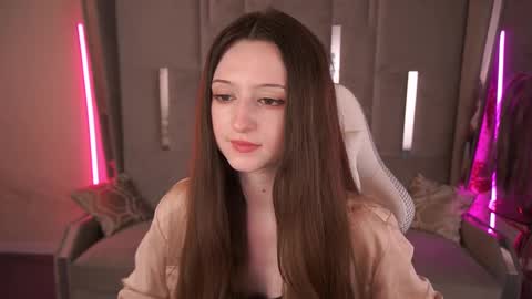 Snapshot of angellblush chatting on 11, 3, 2025 AngelBlush online show from 11, 3, 2025