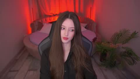 Snapshot of angellblush chatting on 14, 10, 2025 AngelBlush online show from 14, 10, 2025