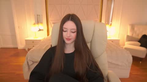 Snapshot of angellblush chatting on 5, 12, 2025 AngelBlush online show from 5, 12, 2025