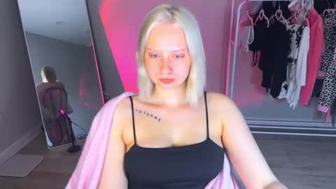 Cutie online show from 9, 7, 2026