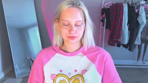 Cutie online show from 5, 8, 2026