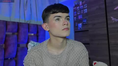 Angelo I work from home this is my room  online show from 13, 2, 2025