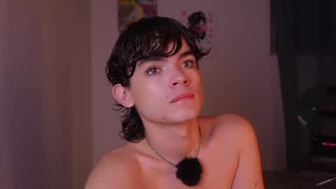 Angelo I work from home this is my room  online show from 25, 6, 2026