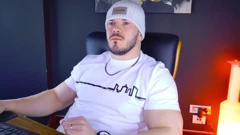 Snapshot of angeloeric chatting on 29, 1, 2025 BlackWolf online show from 29, 1, 2025