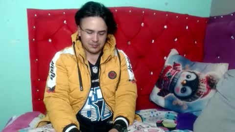 Snapshot of angels_0001 chatting on 8, 4, 2026 angels_0001 online show from 8, 4, 2026