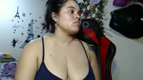Snapshot of angelsexhotlatin chatting on 23, 1, 2025 angelsexhotlatin online show from 23, 1, 2025
