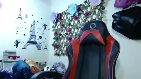 Snapshot of angelsexhotlatin chatting on 18, 2, 2025 angelsexhotlatin online show from 18, 2, 2025