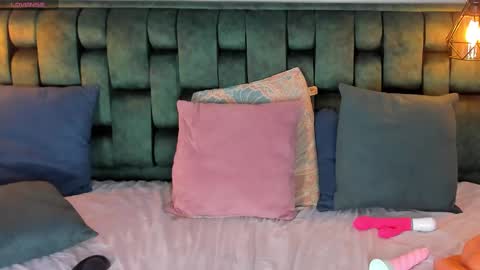 ANGIE online show from 5, 3, 2025