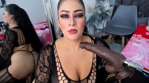 Snapshot of angie_will chatting on 13, 12, 2024 A N G I E. online show from 13, 12, 2024