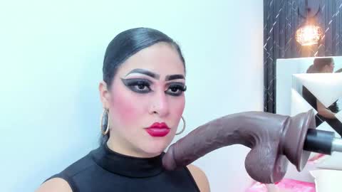 Snapshot of angie_will chatting on 15, 2, 2025 A N G I E. online show from 15, 2, 2025