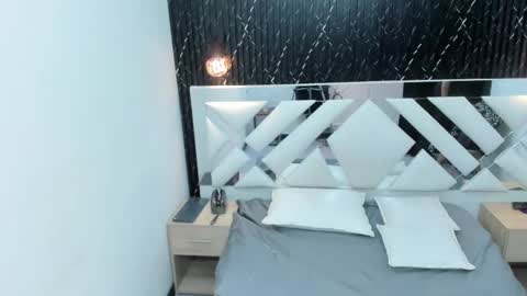 Snapshot of angie_will chatting on 25, 2, 2025 A N G I E. online show from 25, 2, 2025