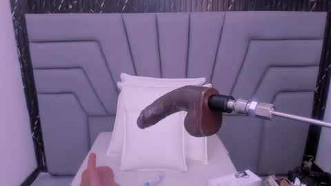 Snapshot of angie_will chatting on 18, 9, 2025 A N G I E. online show from 18, 9, 2025