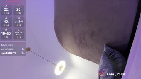 Ania online show from 5, 3, 2025