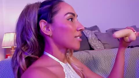 Snapshot of anierouse chatting on 13, 1, 2025 ROUSE online show from 13, 1, 2025