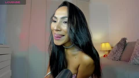 Snapshot of anierouse chatting on 10, 2, 2025 ROUSE online show from 10, 2, 2025