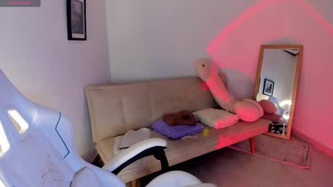 Snapshot of aniie_pink18 chatting on 7, 6, 2026 Maria online show from 7, 6, 2026