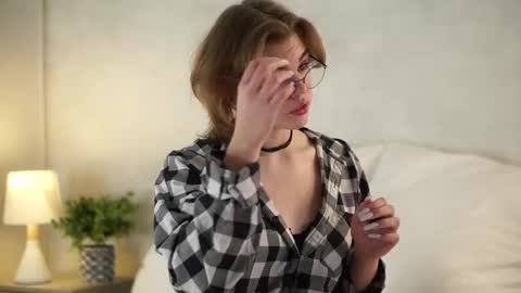 AnishaVivo online show from 1, 12, 2025