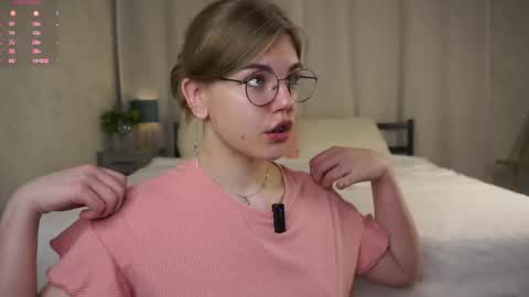 AnishaVivo online show from 23, 4, 2026