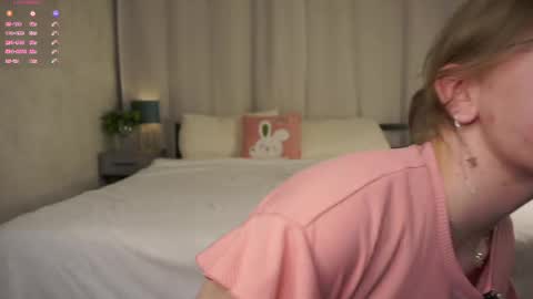 AnishaVivo online show from 23, 4, 2026